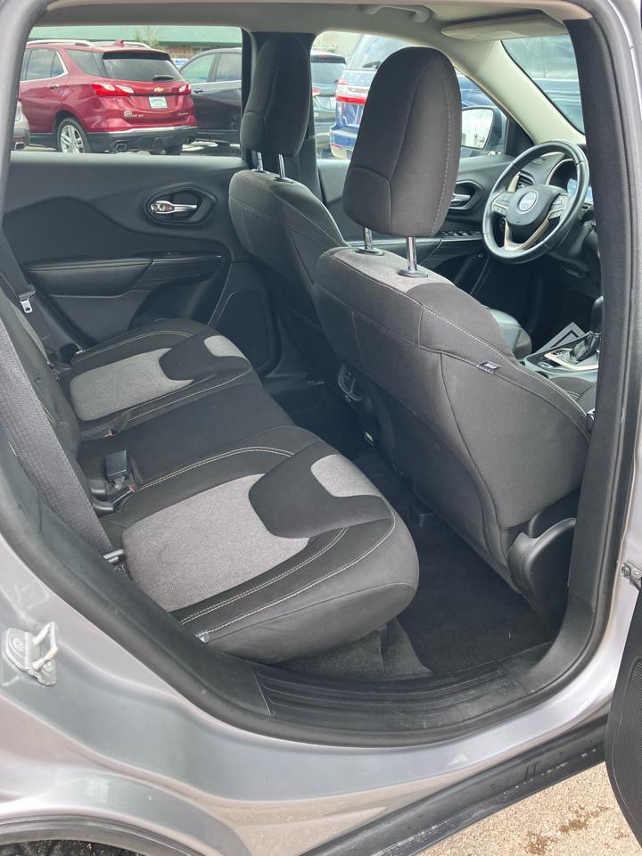 Jeep Cherokee Latitude 4WD 2014