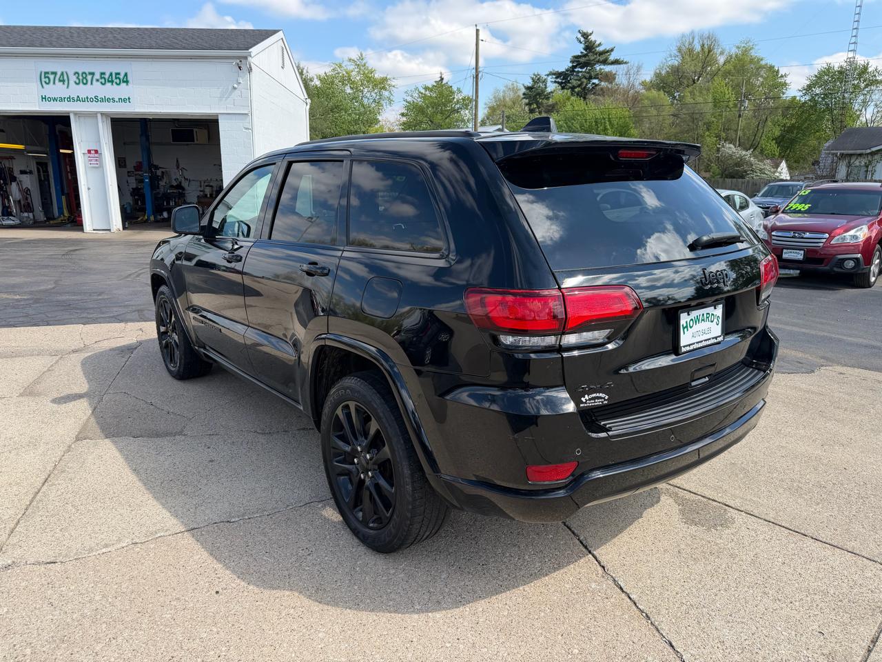 Jeep Grand Cherokee Laredo 4WD 2018