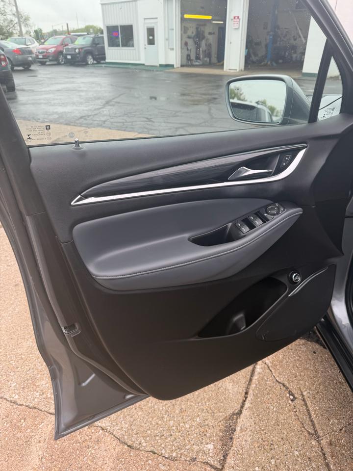 Buick Enclave Essence AWD 2018