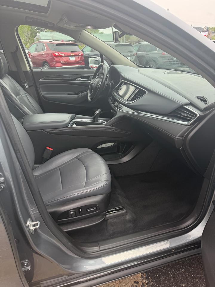 Buick Enclave Essence AWD 2018