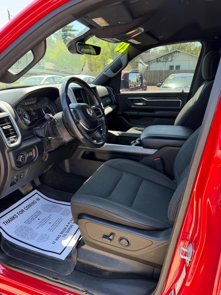 RAM 1500 Big Horn Crew Cab SWB 4WD 2020