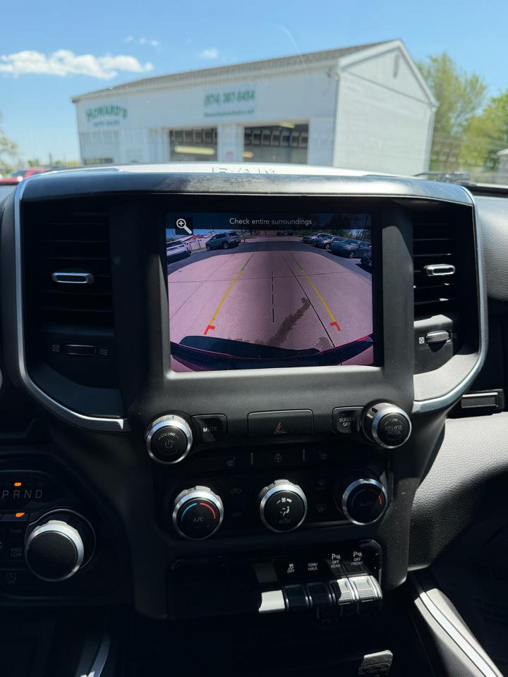 RAM 1500 Big Horn Crew Cab SWB 4WD 2020