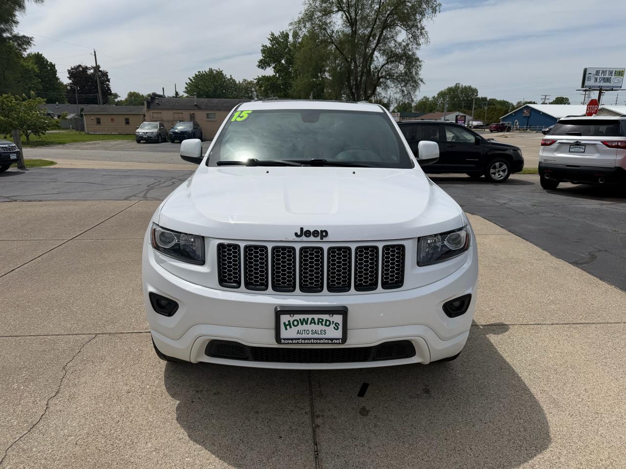 Jeep Grand Cherokee Laredo 4WD 2015