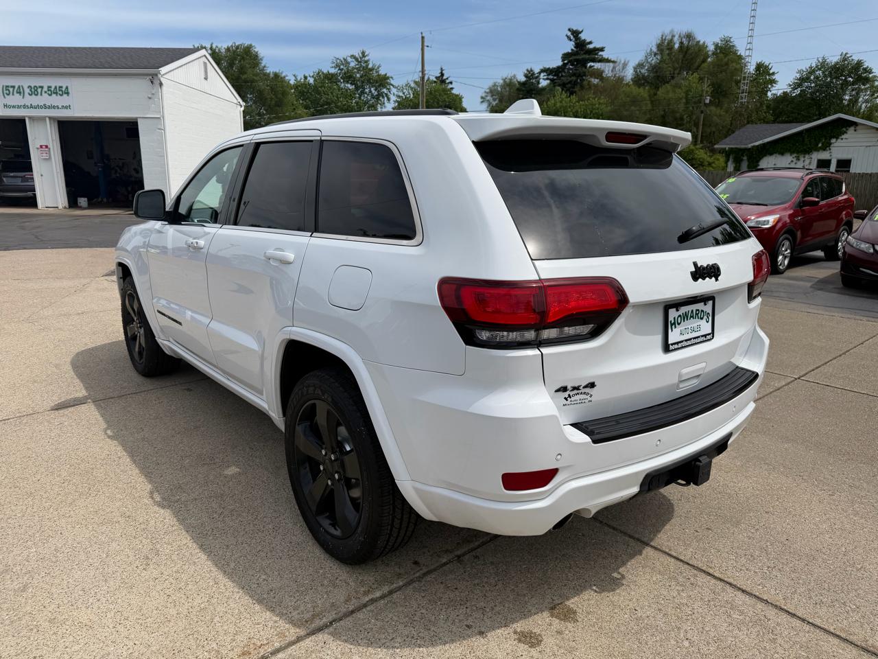 Jeep Grand Cherokee Laredo 4WD 2015