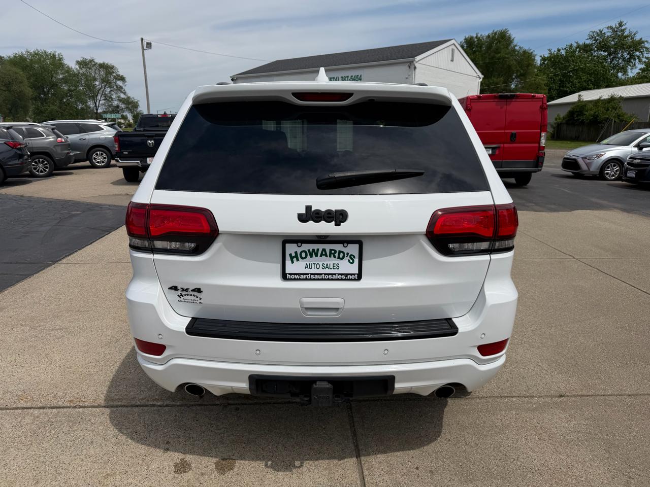 Jeep Grand Cherokee Laredo 4WD 2015