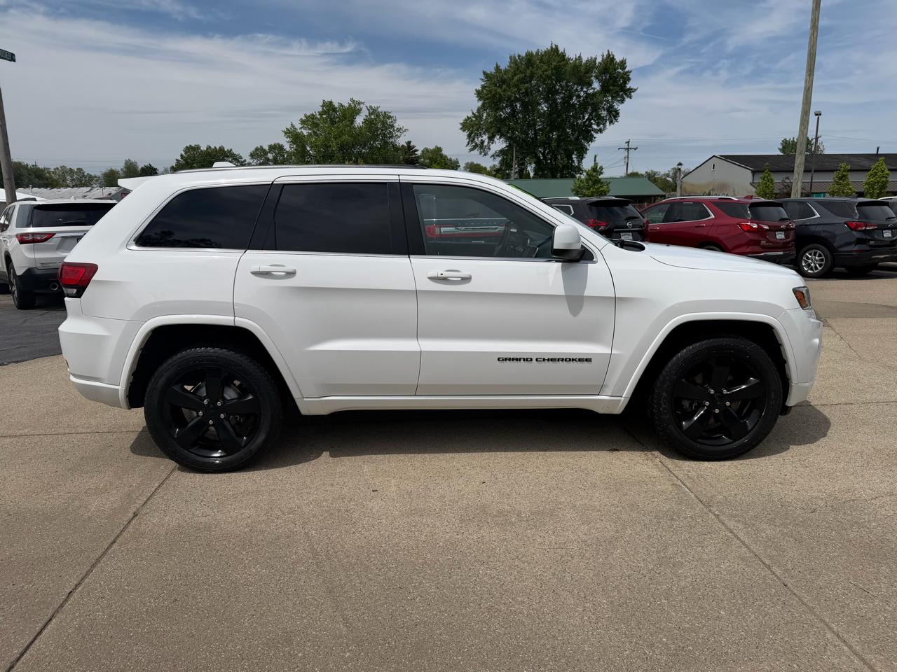 Jeep Grand Cherokee Laredo 4WD 2015