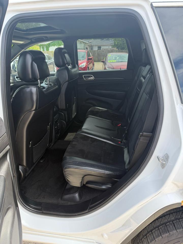 Jeep Grand Cherokee Laredo 4WD 2015