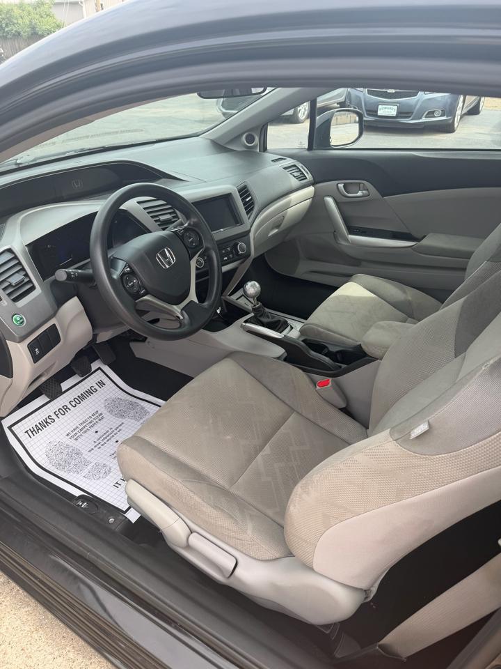 Honda Civic LX Coupe 5-Speed MT 2012