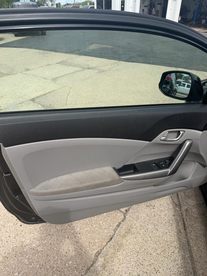 Honda Civic LX Coupe 5-Speed MT 2012