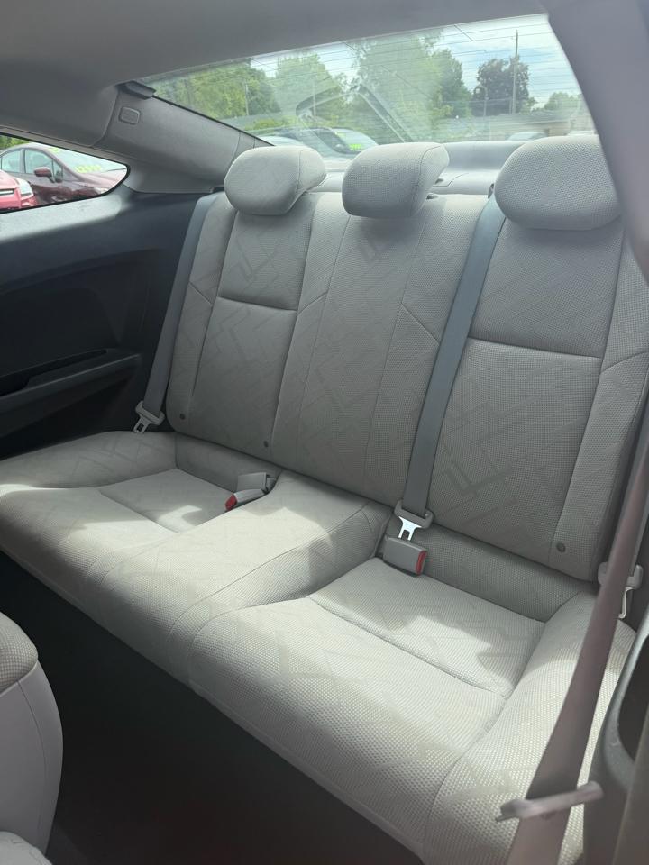 Honda Civic LX Coupe 5-Speed MT 2012