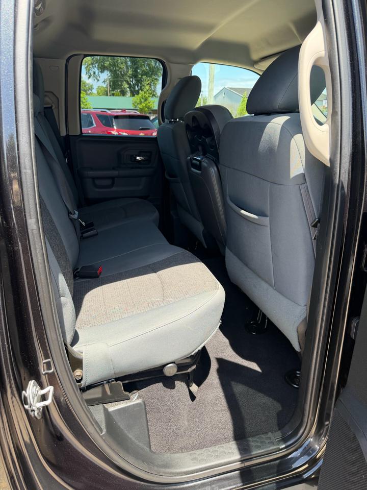 RAM 1500 4WD Crew Cab 140.5" Big Horn 2016