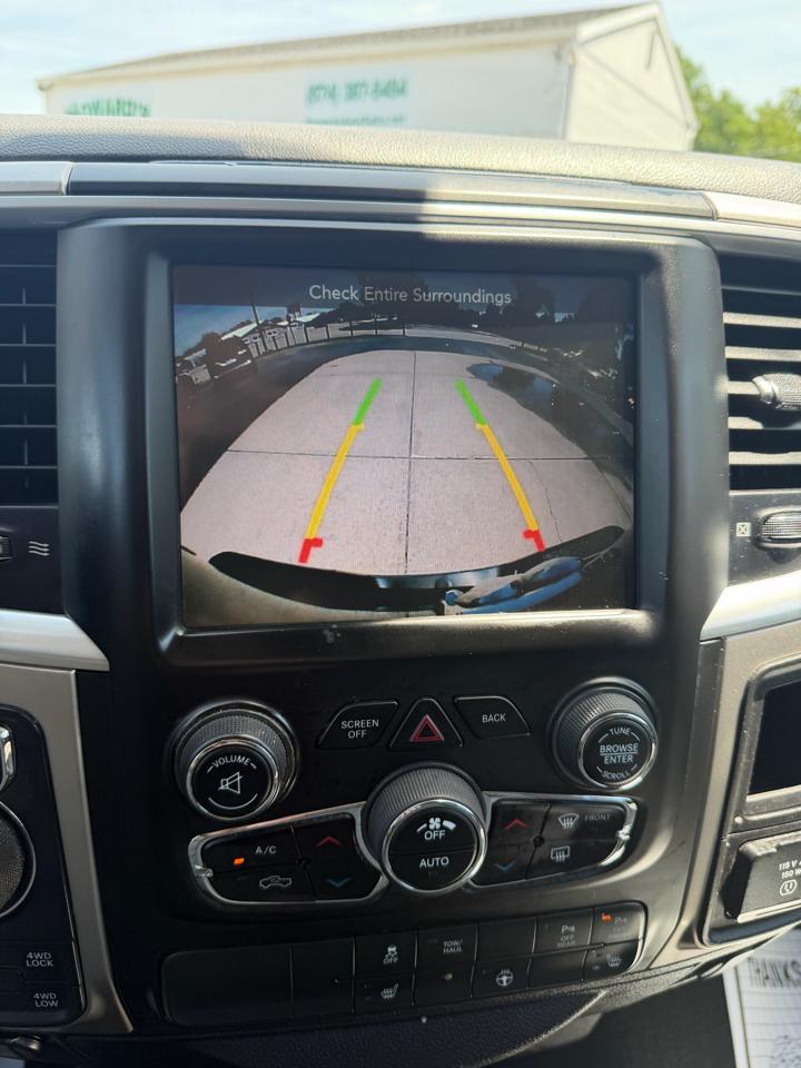 RAM 1500 4WD Crew Cab 140.5" Big Horn 2016