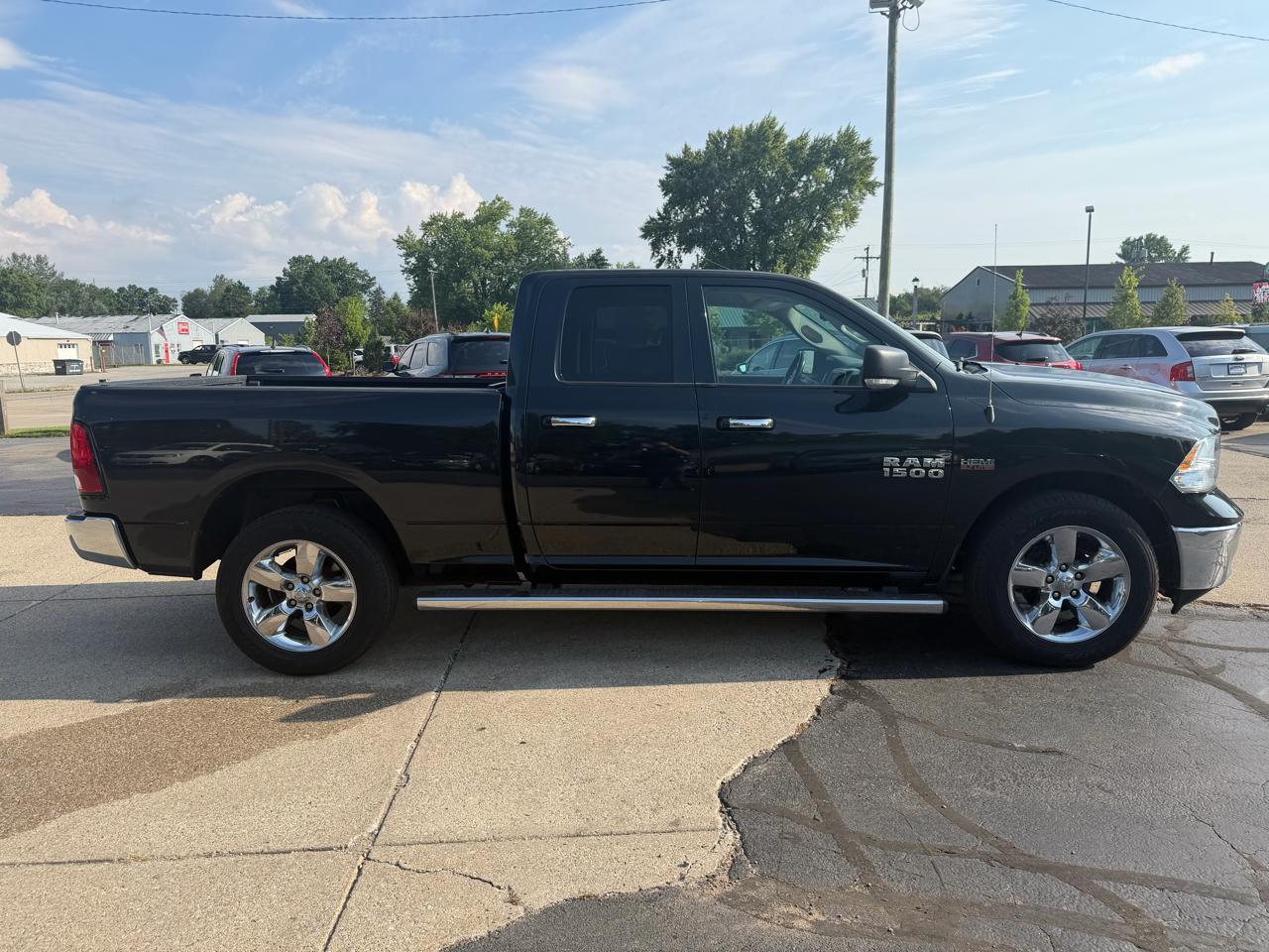 RAM 1500 4WD Crew Cab 140.5" Big Horn 2016