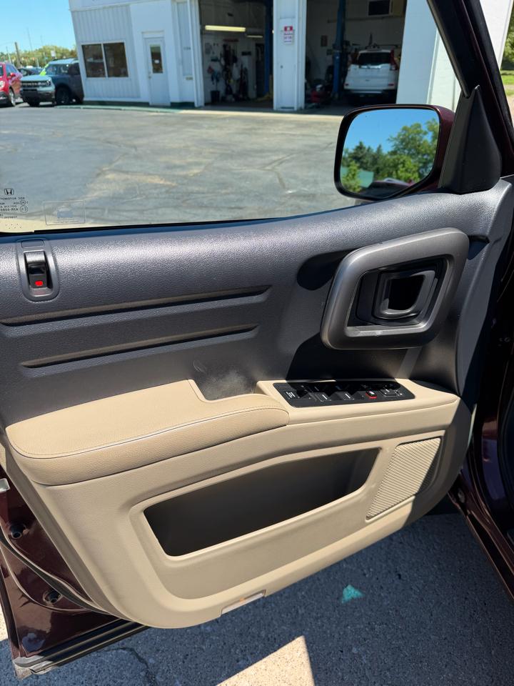 Honda Ridgeline RTL w/ Navigation 2009