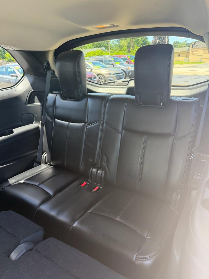 Nissan Pathfinder SV 4WD 2015