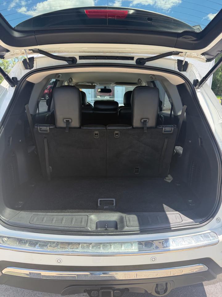 Nissan Pathfinder SV 4WD 2015