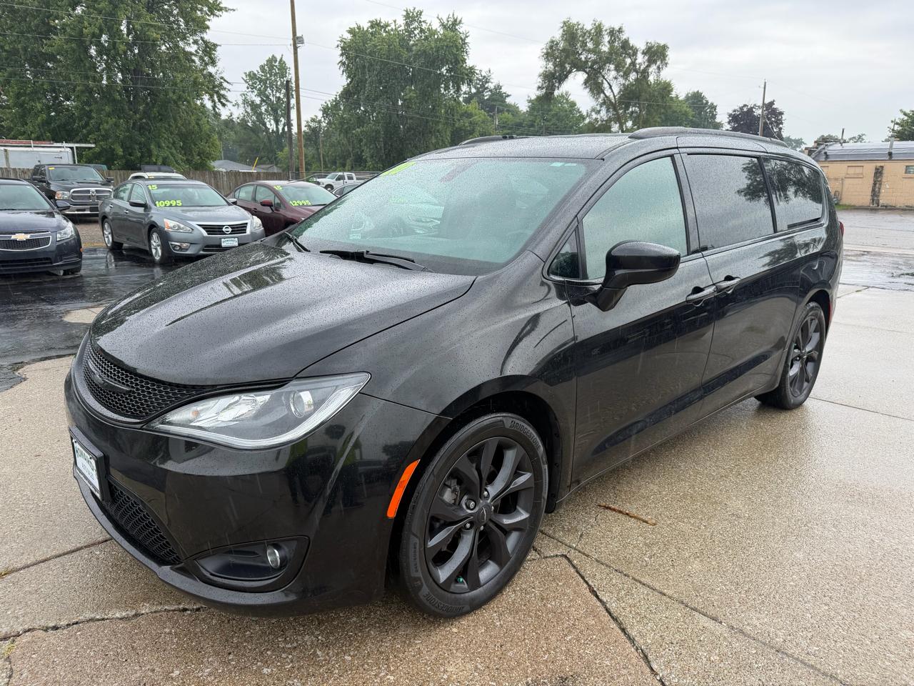 Chrysler Pacifica Touring-L Plus 2020