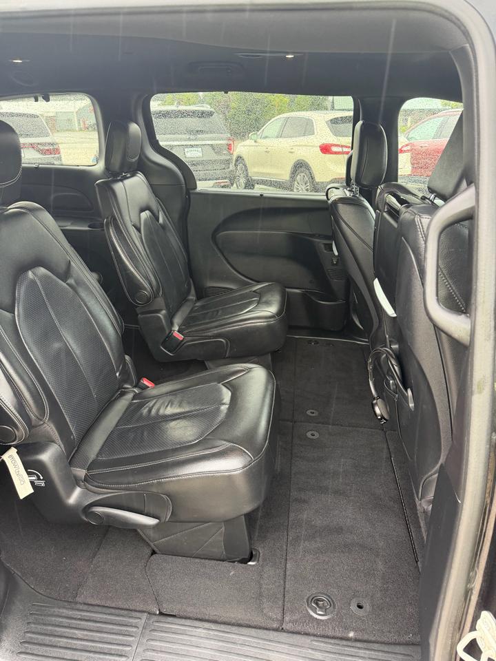 Chrysler Pacifica Touring-L Plus 2020