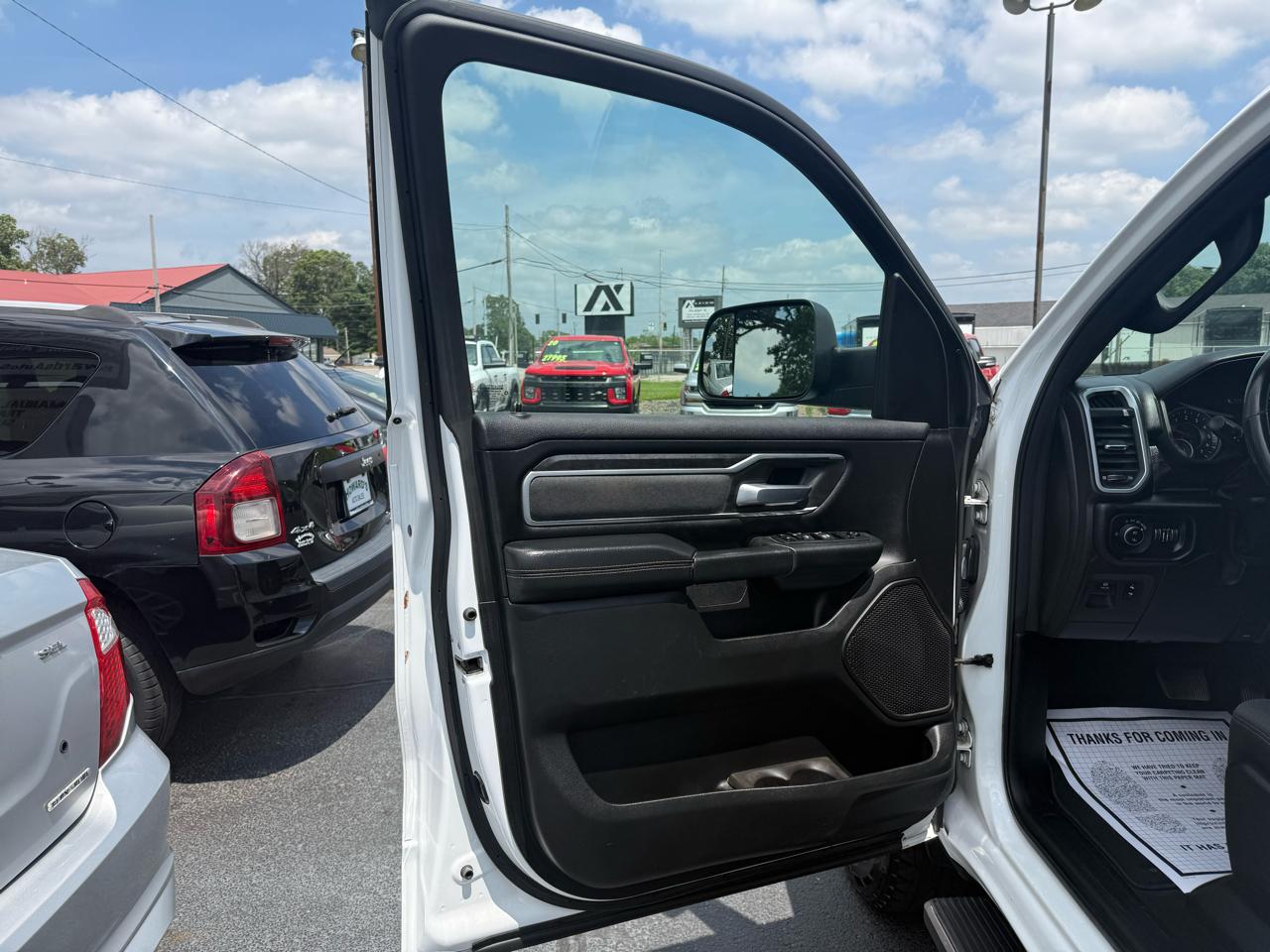 RAM 1500 Big Horn Crew Cab SWB 4WD 2019
