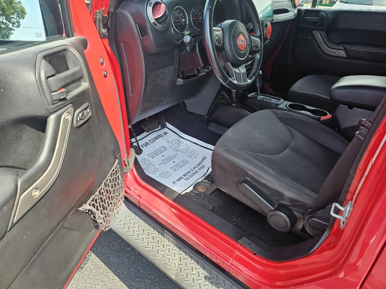 Jeep Wrangler Unlimited Sport 4WD 2013