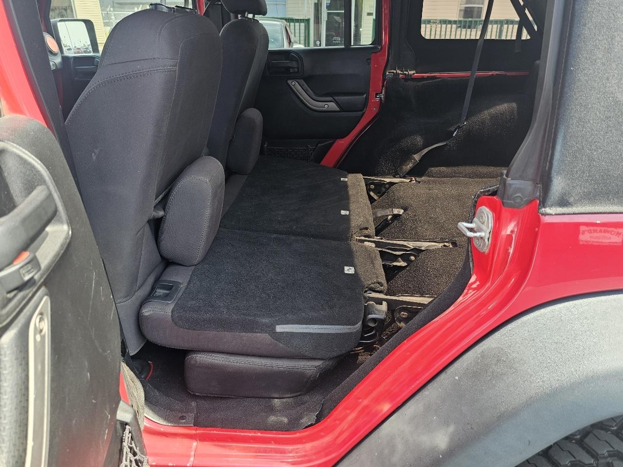 Jeep Wrangler Unlimited Sport 4WD 2013