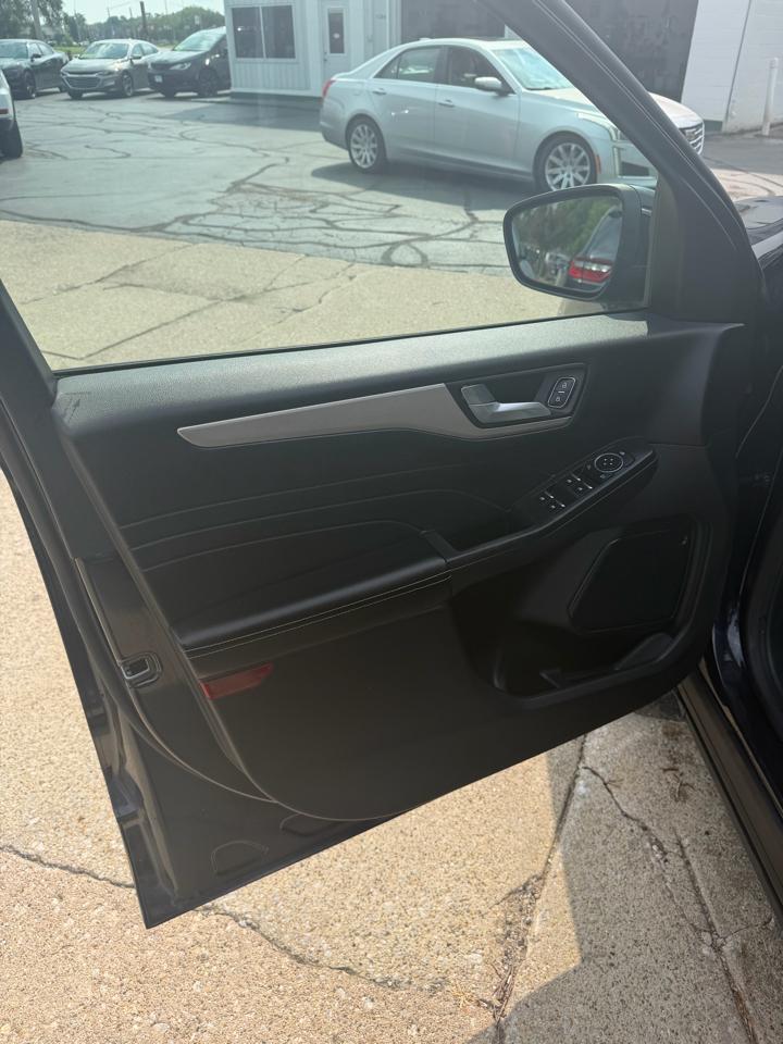 Ford Escape SE AWD 2021