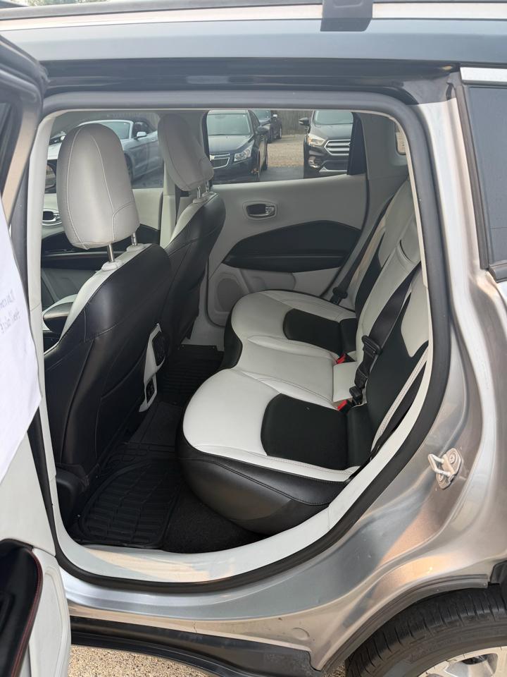Jeep Compass Limited FWD 2020