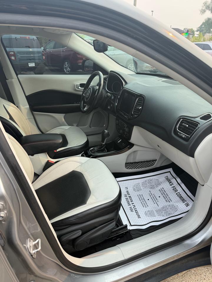 Jeep Compass Limited FWD 2020