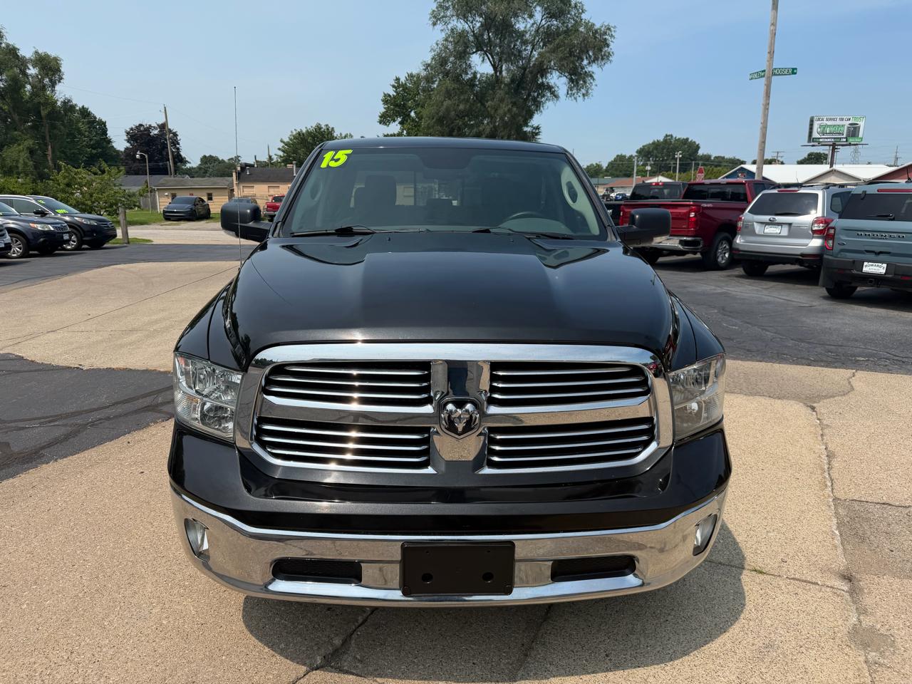 RAM 1500 SLT 2015