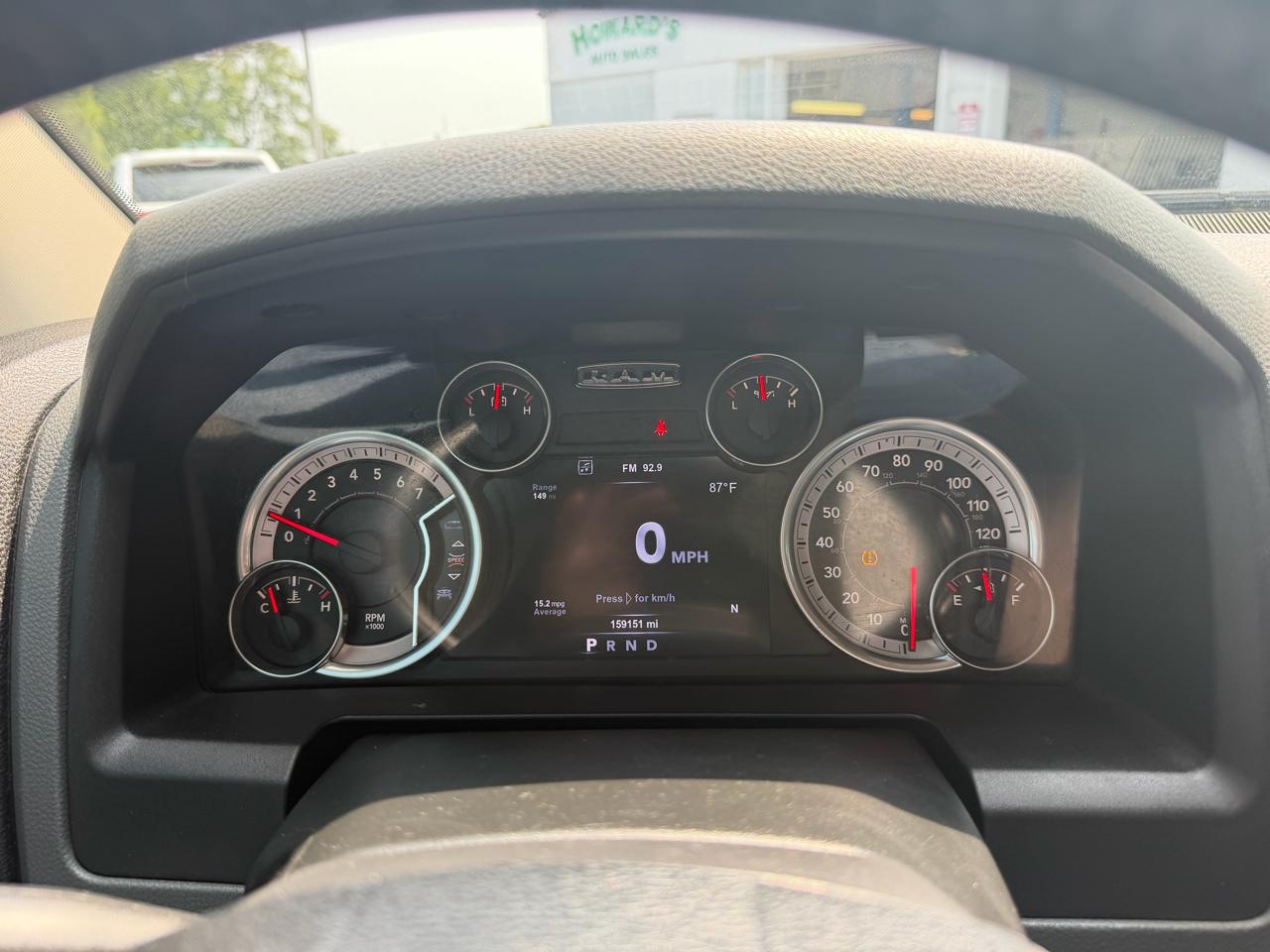 RAM 1500 SLT 2015