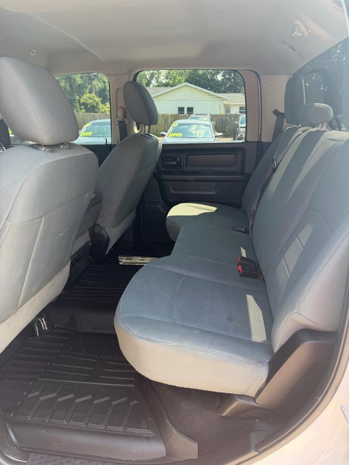 RAM 1500 Classic Tradesman Crew Cab SWB 4WD 2019