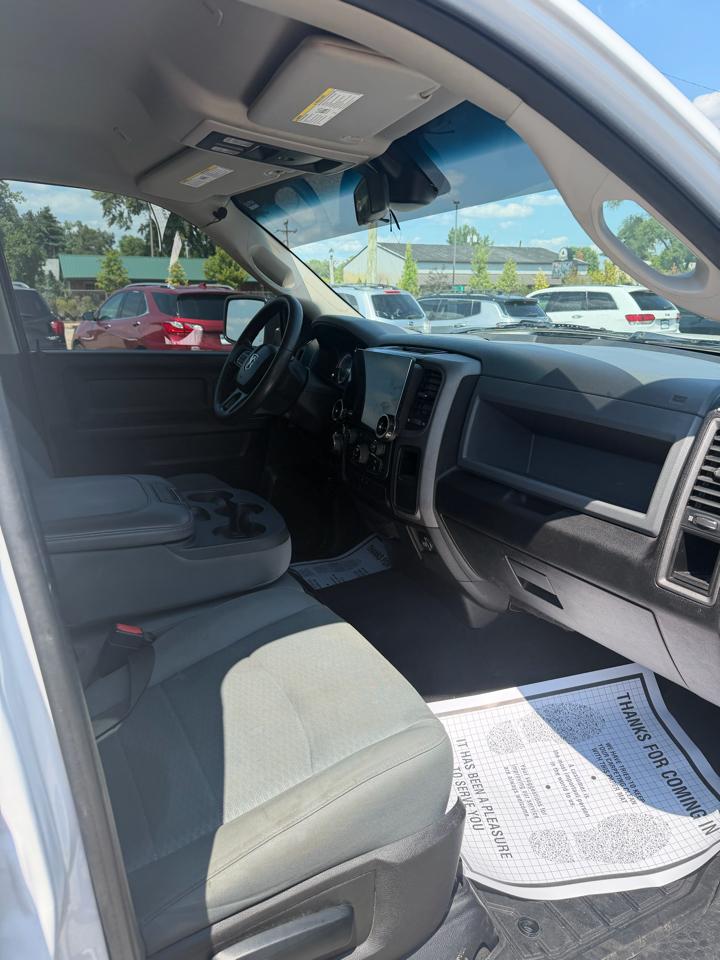 RAM 1500 Classic Tradesman Crew Cab SWB 4WD 2019