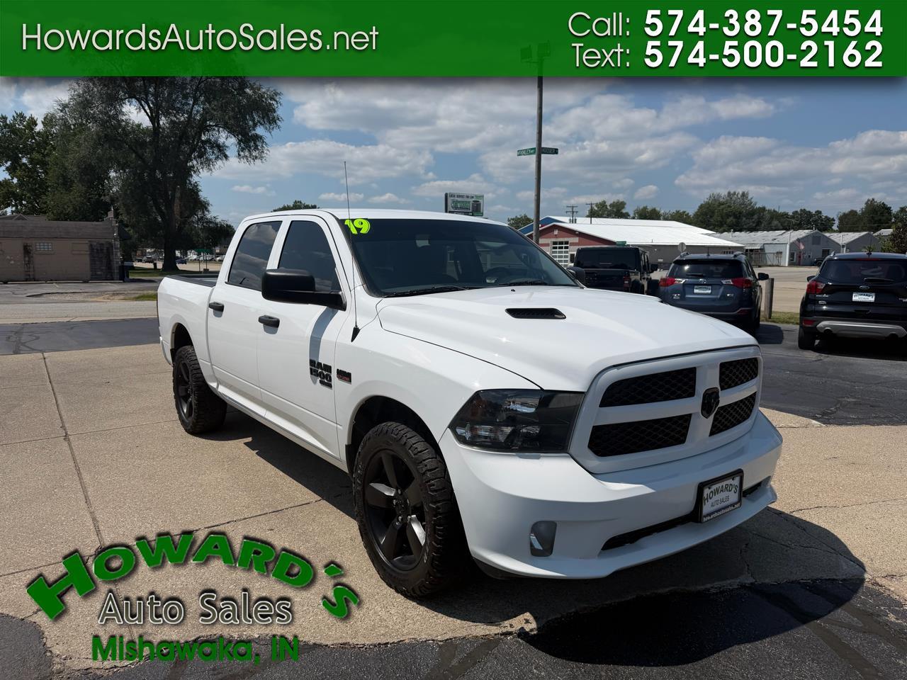 RAM 1500 Classic Express 4x4 Crew Cab 5'7" Box 2019