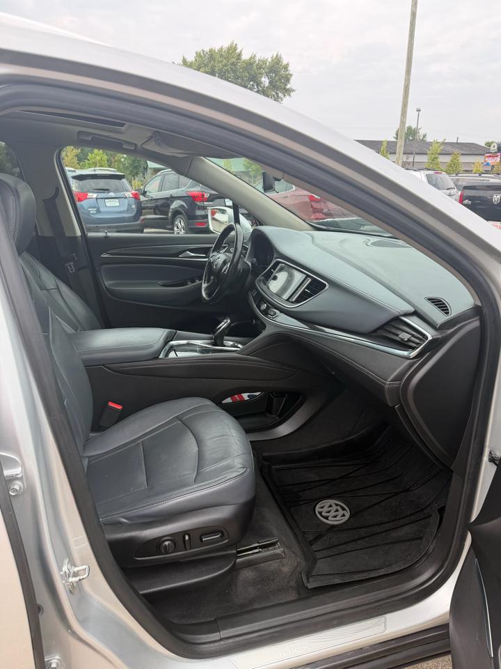 Buick Enclave Essence AWD 2019