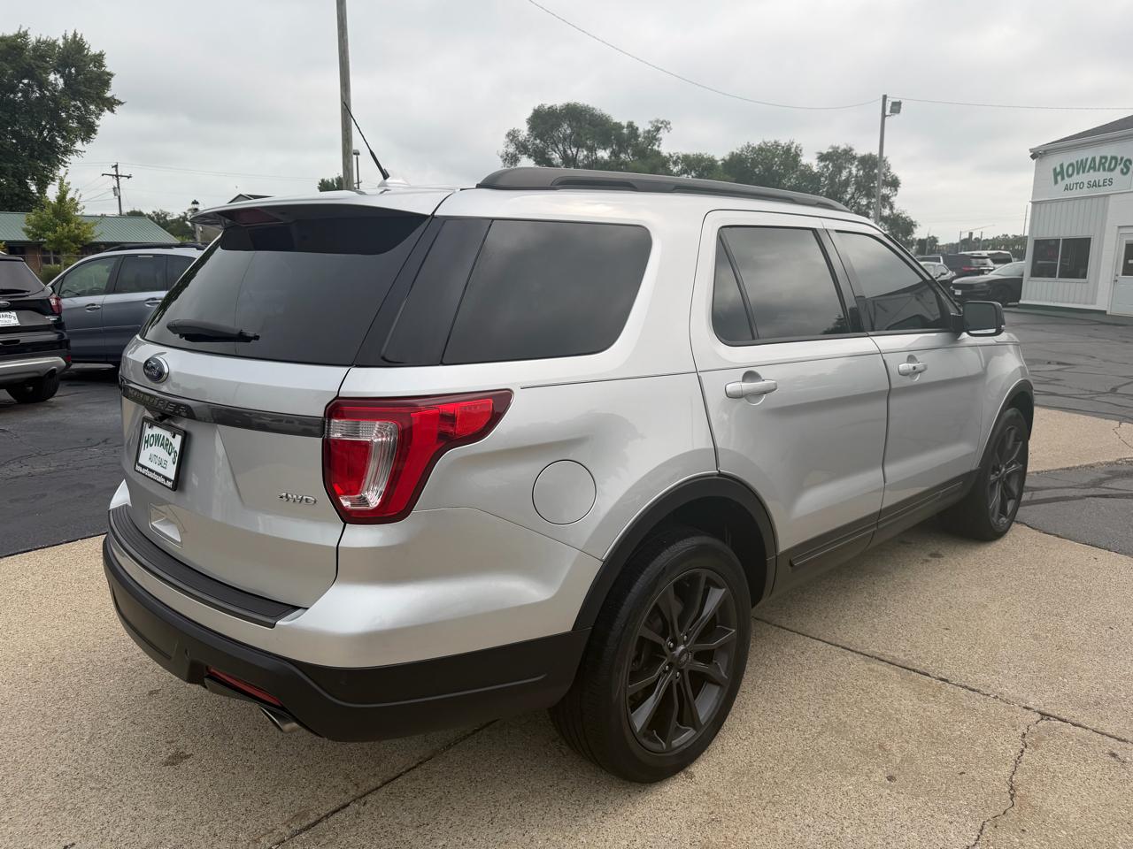 Ford Explorer 4dr XLT 4WD 2019