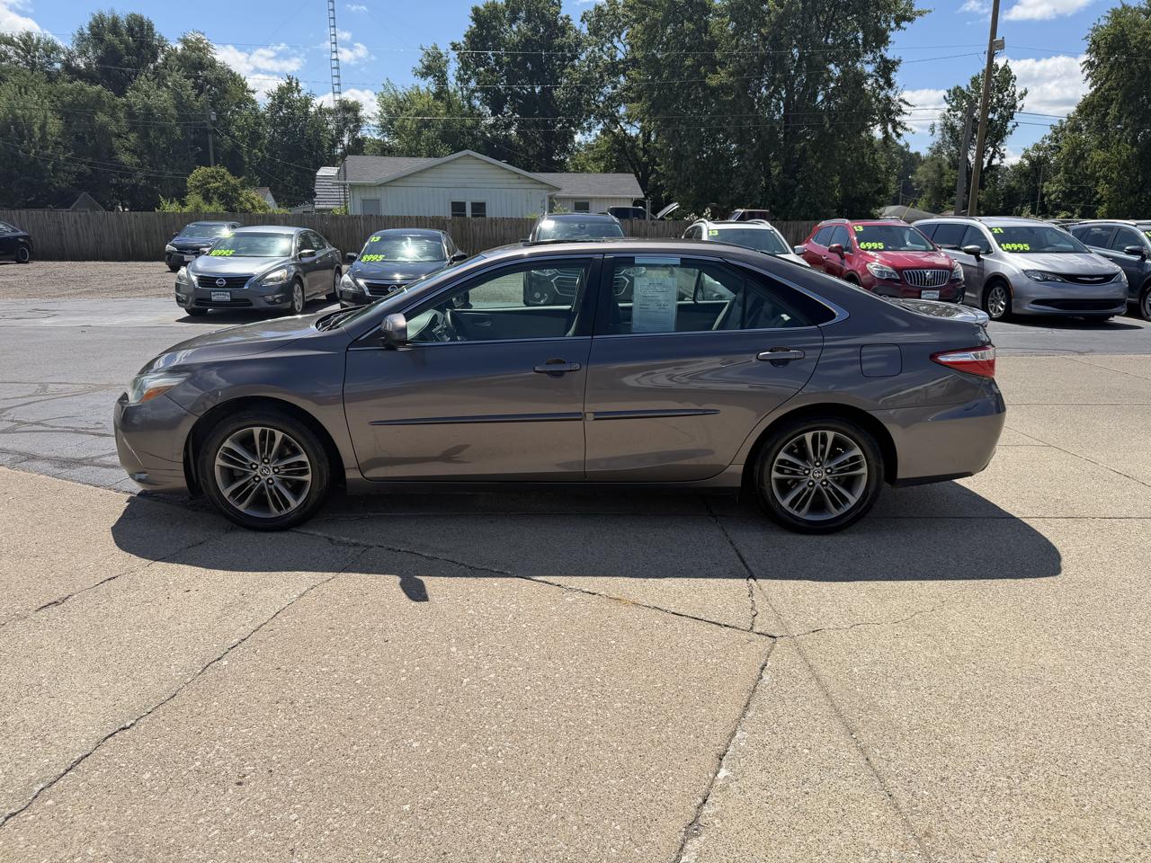 Toyota Camry SE 2015