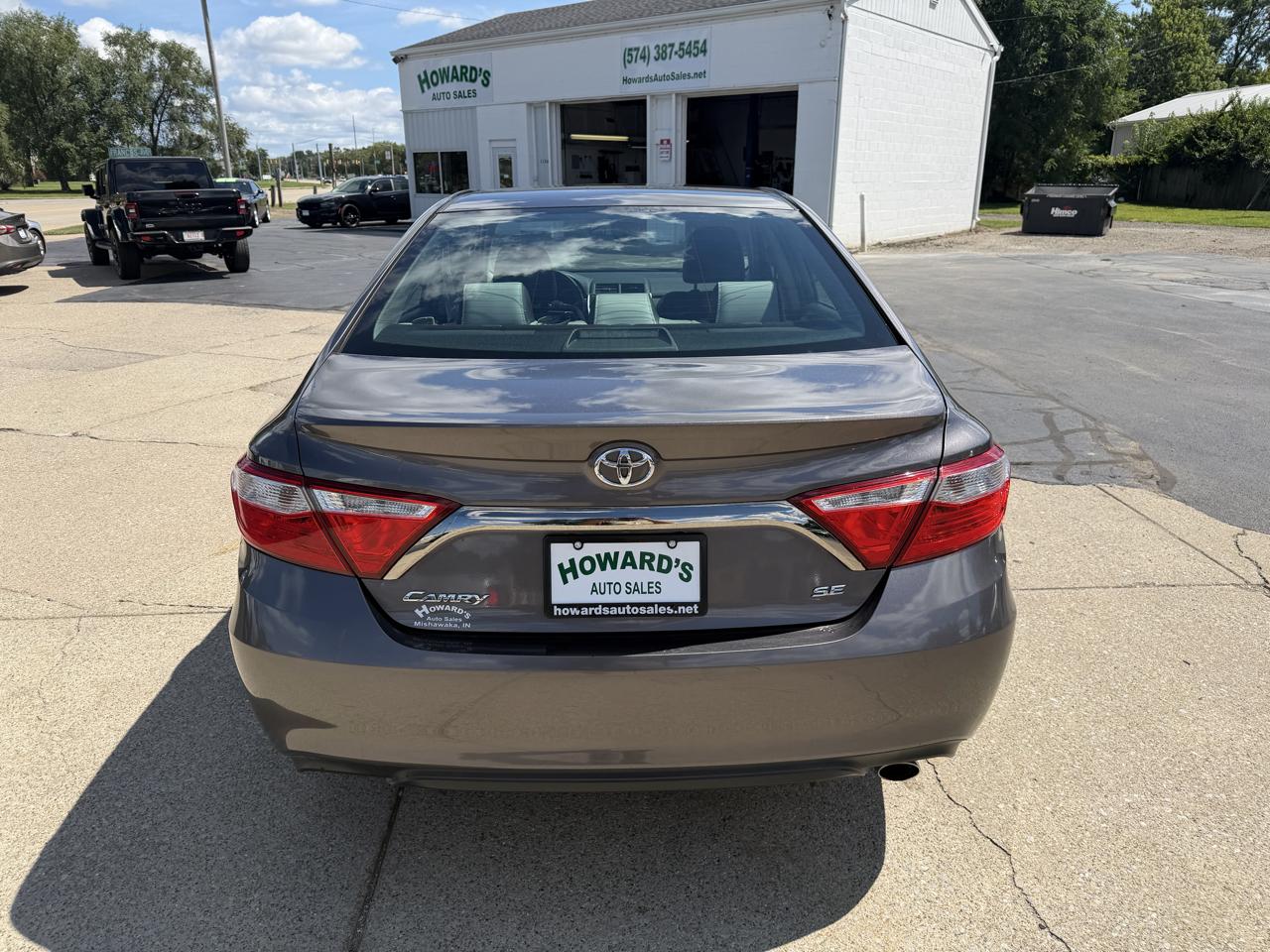 Toyota Camry SE 2015