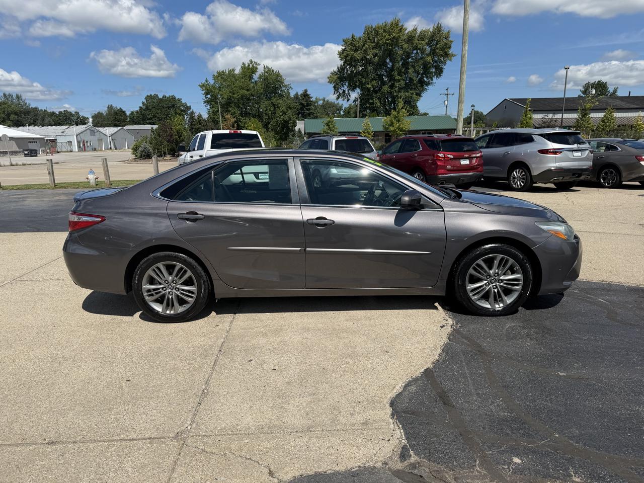 Toyota Camry SE 2015