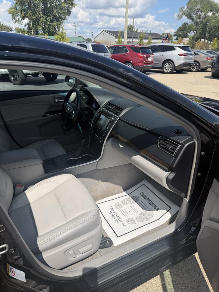 Toyota Camry XLE 2016