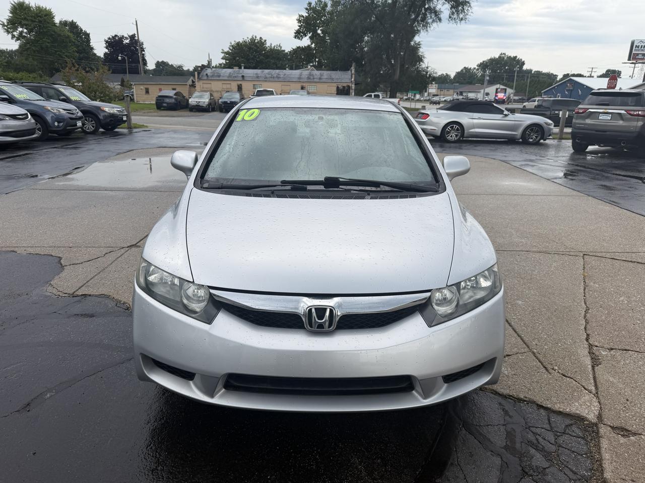 Honda Civic 4dr Sdn LX Auto 2010