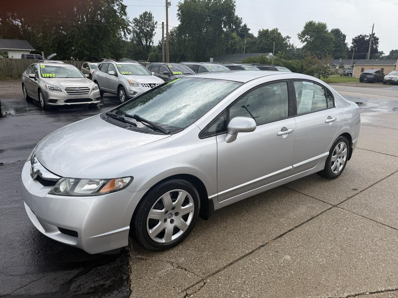 Honda Civic 4dr Sdn LX Auto 2010