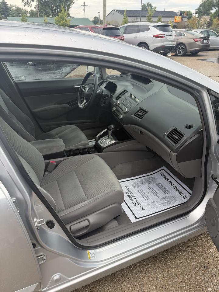 Honda Civic 4dr Sdn LX Auto 2010