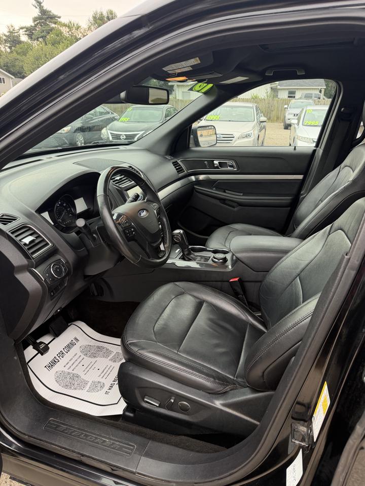 Ford Explorer 4dr XLT 4WD 2018