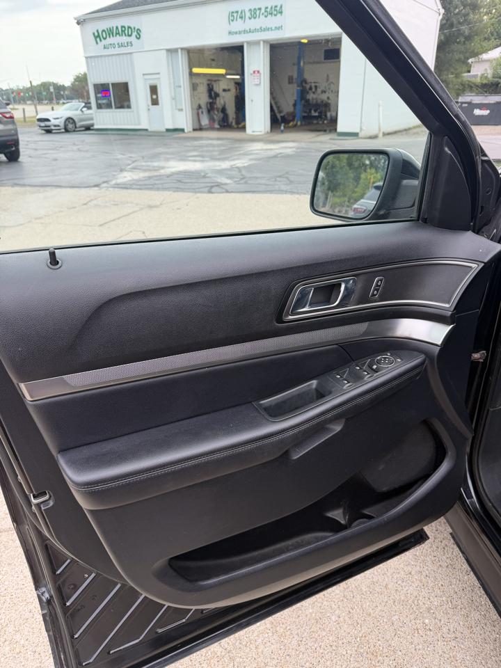 Ford Explorer 4dr XLT 4WD 2018