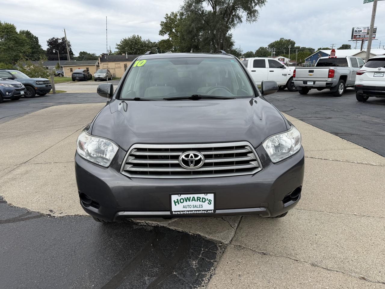 Toyota Highlander Base 2WD I4 2010
