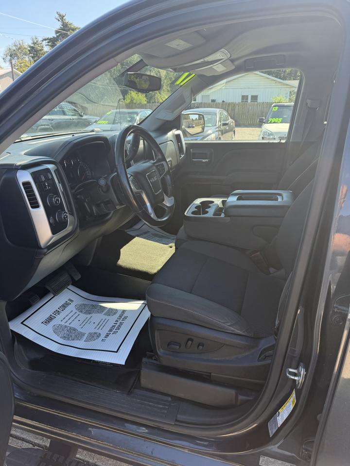 GMC Sierra 1500 4WD Crew Cab 143.5" SLE 2017
