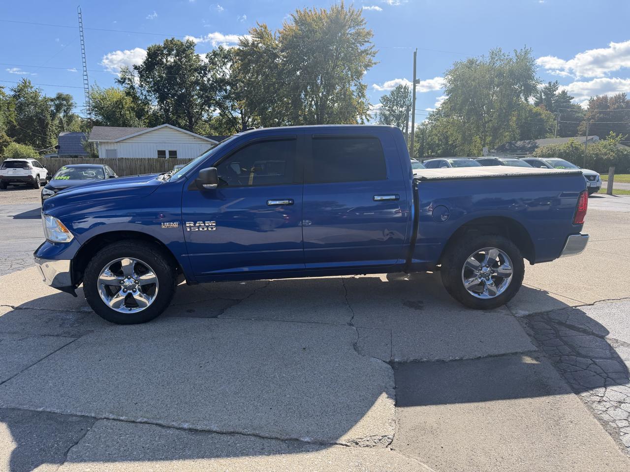 RAM 1500 4WD Crew Cab 140.5" Big Horn 2017