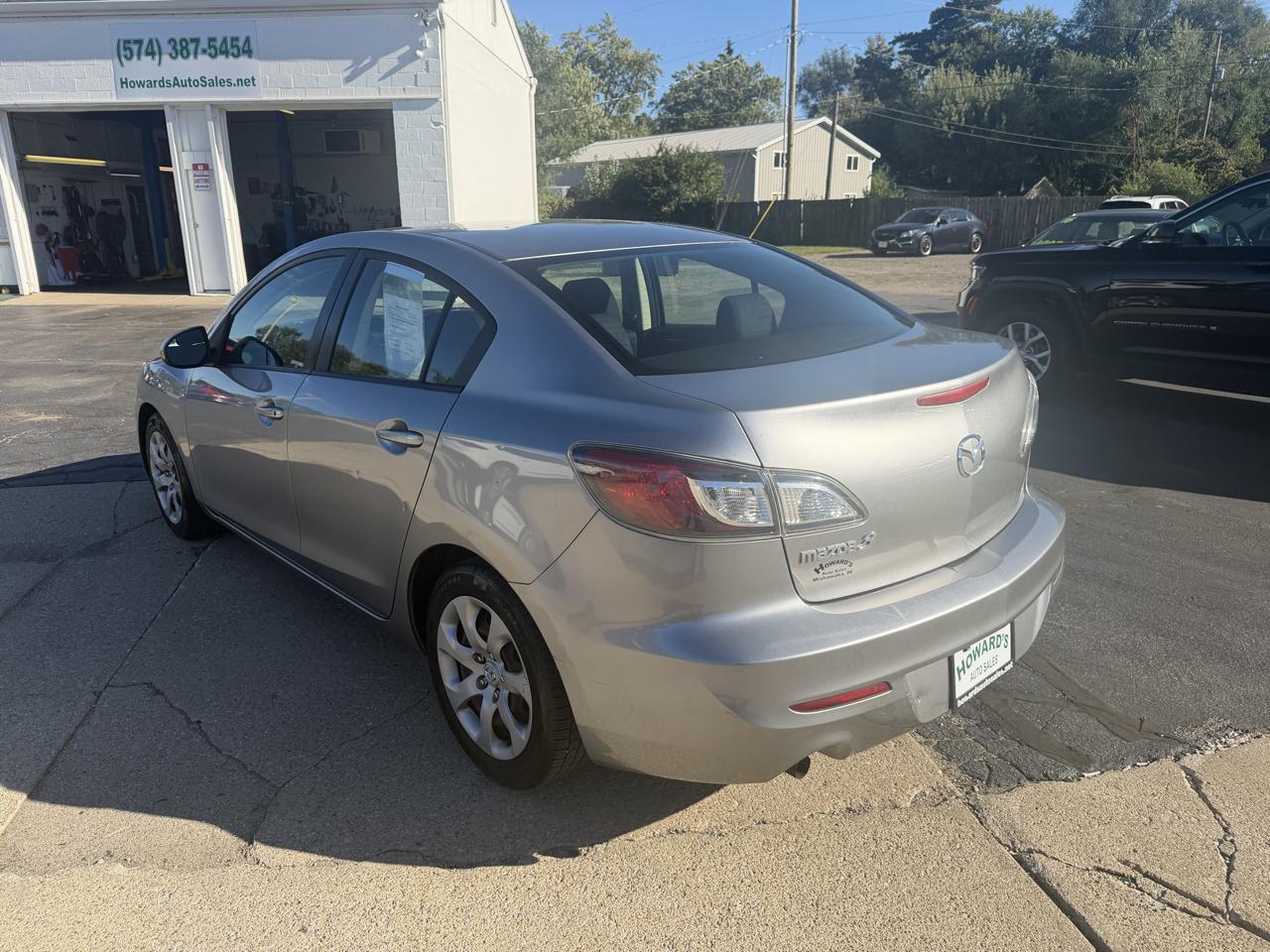 Mazda MAZDA3 i Sport 4-Door 2012