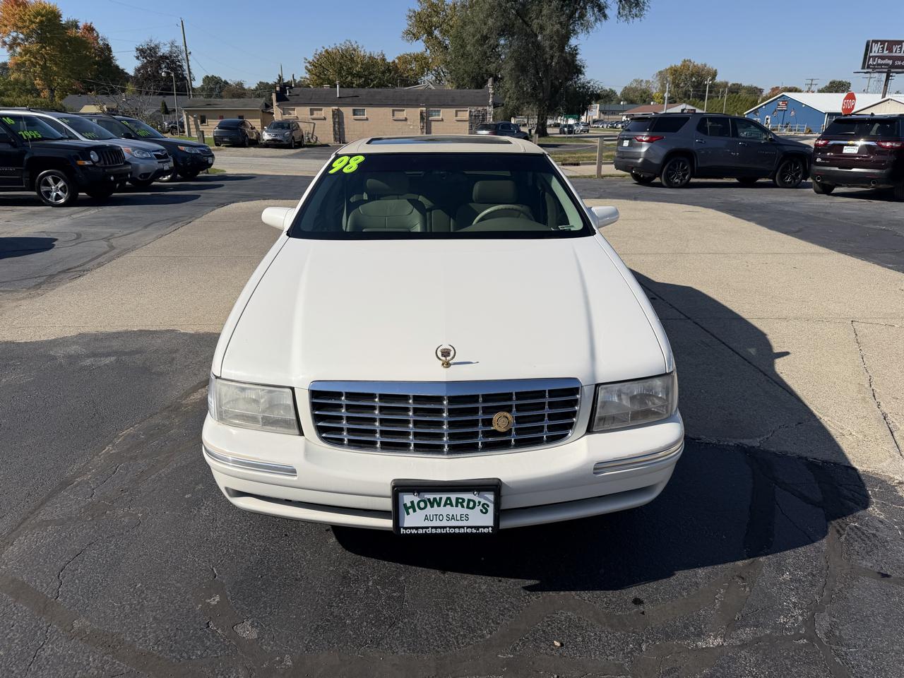 Cadillac DeVille Base 1998