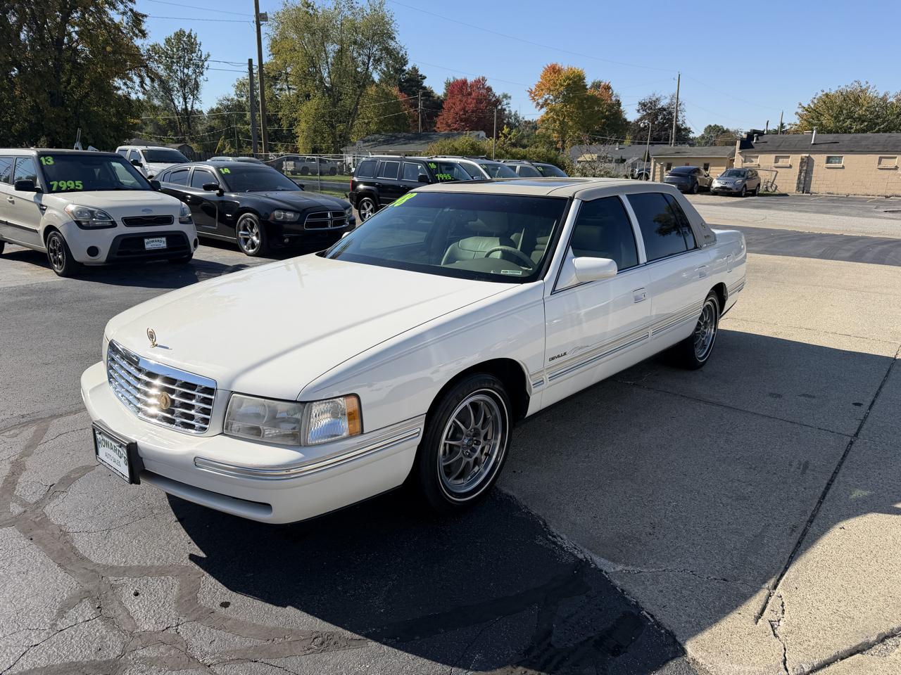 Cadillac DeVille Base 1998